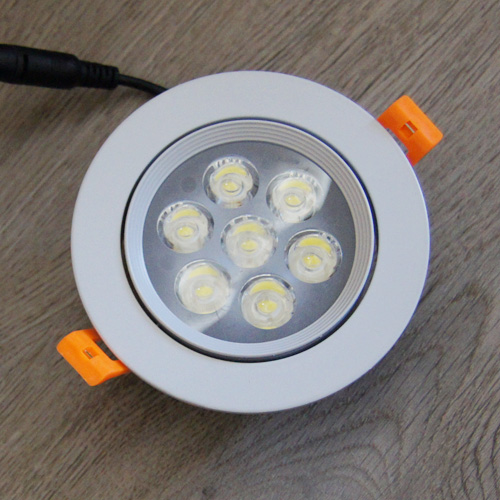 spot led orientable blanc 7W pour commerce