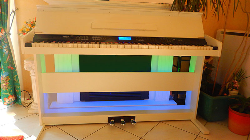 rétroéclairage d'un clavier numérique blanc sur 2 couleurs